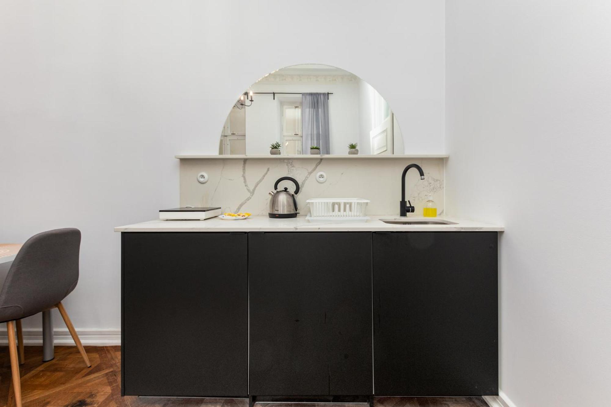 Nowogrodzka 44 By Homeprime Warsaw Luaran gambar